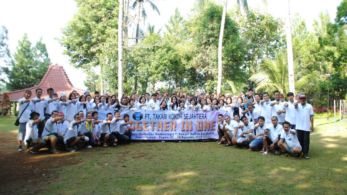 Gathering Karyawan PT. TAKARI KOKOH SEJAHTERA 2015 dengan tema “”TOGETHER IN ONE”” di Jambuluwuk, Bogor pada tanggal 15 – 16 Agustus 2015